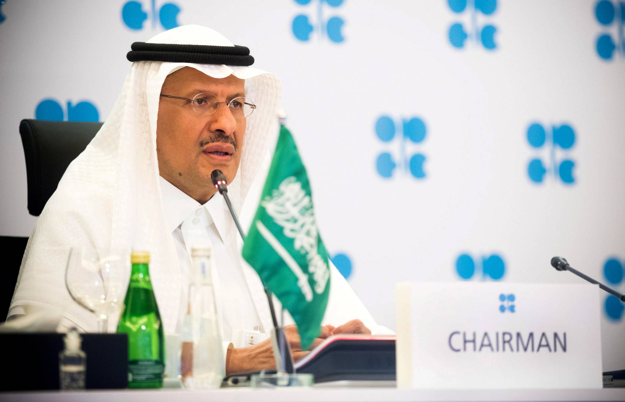 OPEC+ nói với thế giới: Khủng hoảng năng lượng của các bạn không phải vấn đề của chúng tôi