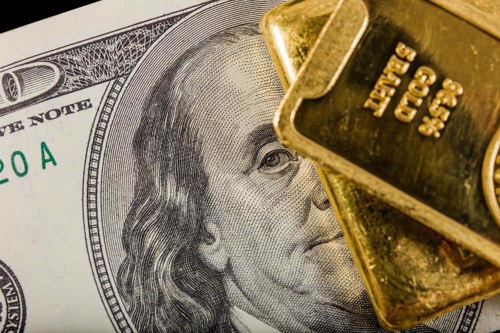 USD biến động mạnh, vàng tăng vọt do Mỹ không tin Nga đang rút quân