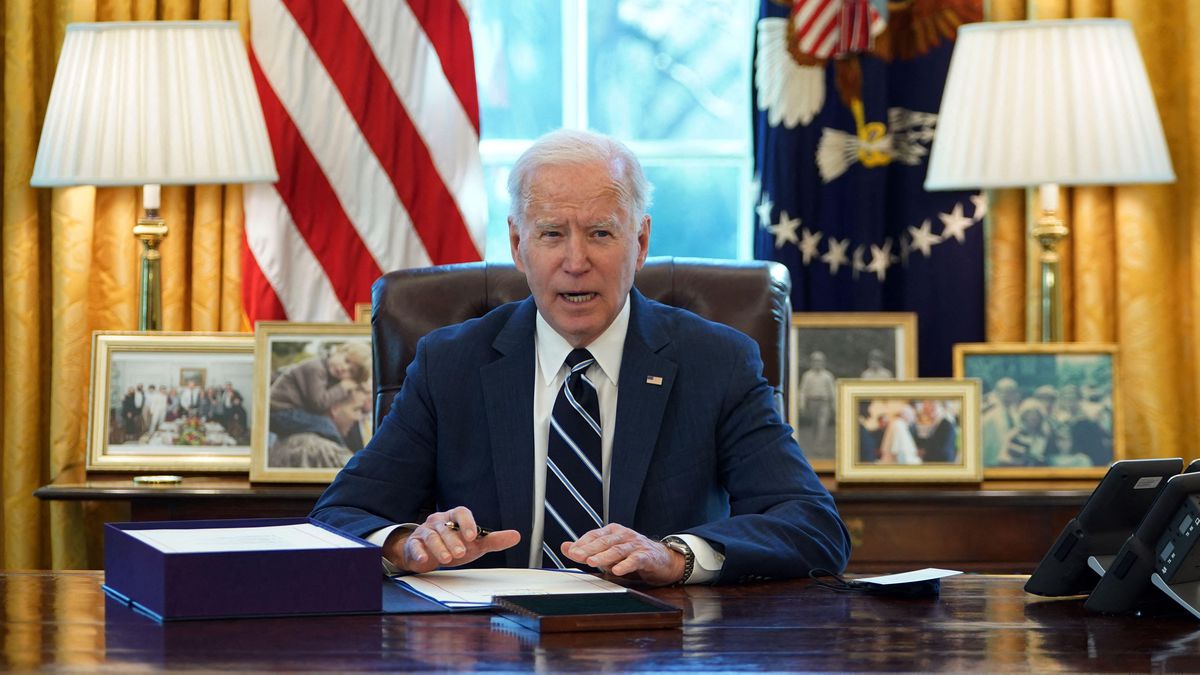 Ông Biden ký dự luật nâng trần nợ quốc gia, chặn đứng nguy cơ vỡ nợ của Mỹ