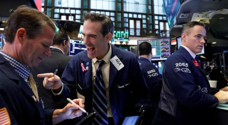 Dow Jones vọt hơn 700 điểm sau phát biểu của Chủ tịch Fed