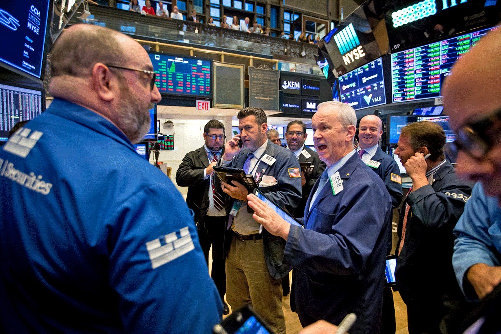 Dow Jones tăng 400 điểm, đứt mạch 3 phiên giảm liên tiếp