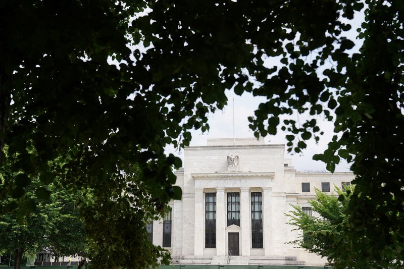 Fed có thể sẽ dừng tăng lãi suất