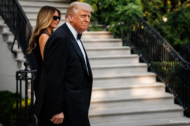 Ông Trump lại dọa sẽ đơn phương áp thuế quan trong hai tuần tới